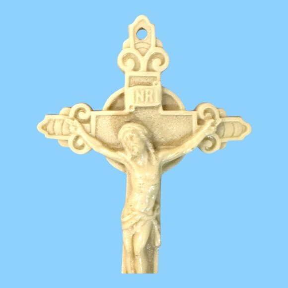Vintage Wall-Mounted Holy Water Font Jesus On Cross & INRI Religious Catholic 6" - Picture 4 of 5